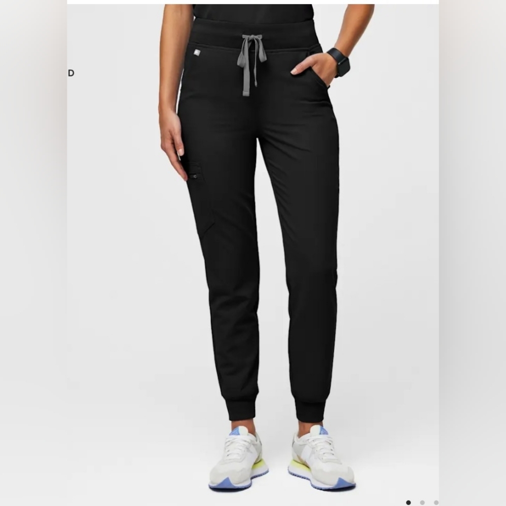 Figs High Waisted Zamora - Jogger Scrub Pant™ in Black Size Large